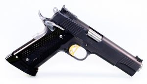 MONARCH 2 for 1911 – short grips + magwell - Image 2